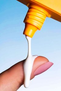 10 اشتباه رایج در استفاده از ضد آفتاب